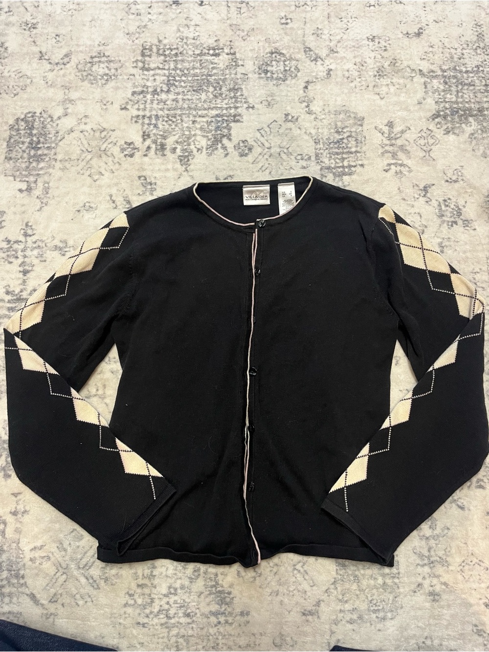 Villager a Liz Claiborne Company sweater- S